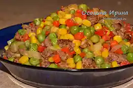 Жареный бараний фарш с овощами