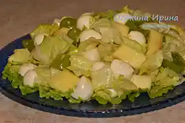 Салат с манго и мини-моцареллой