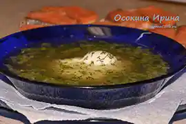 Рыбный бульон  с яйцом