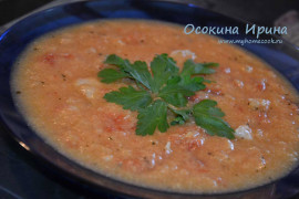 Кабачковый суп-пюре с курицей и томатами