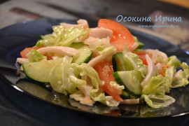 Салат овощной с кальмарами