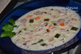 Сырный суп с мясопродуктами и геркулесом