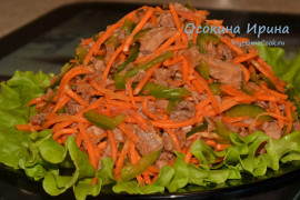 Пикантный салат с мясом и овощами