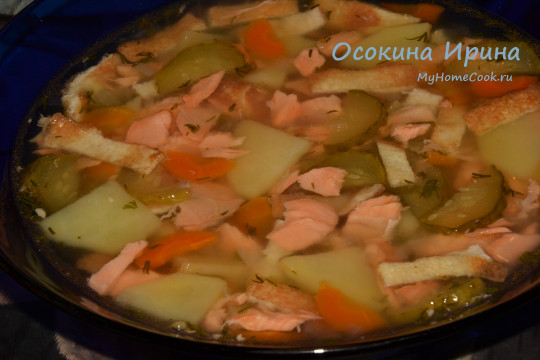 Рыбный суп с маринованными огурцами