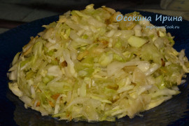 Салат с капустой и грушей