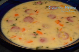 Горохово-сырный суп с охотничьими колбасками