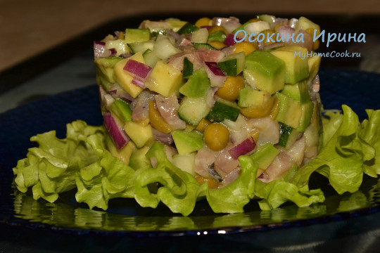 Салат с сельдью и авокадо - 2