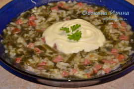 Рисовый суп с колбасой и морской капустой