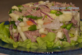 Салат с мясом и квашеной капустой