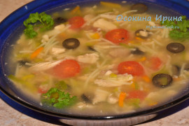 Рыбный суп в стиле минестроне
