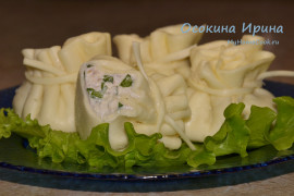 Закусочные мешочки из блинчиков сулугуни - 2