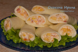 Закуска из блинчиков сулугуни с нектаринами