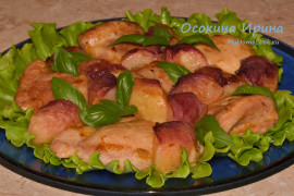 Запечённые куриные бёдрышки с персиками