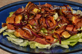 Салат с беконом и инжиром