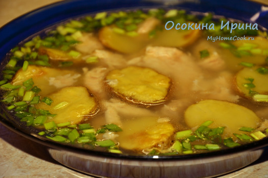 Рыбный суп с запечённой картошкой