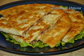 Ленивые чебуреки с вяленой бараниной