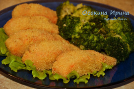 Жареная в манке форель