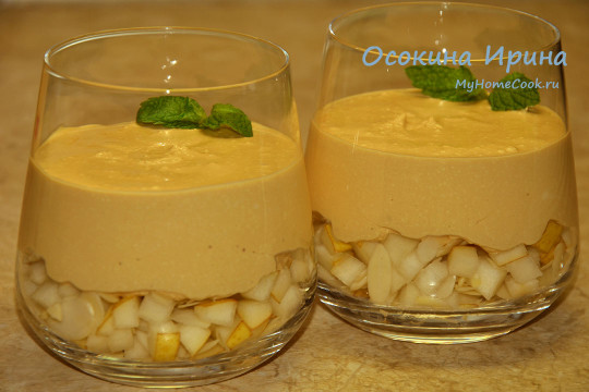 Творожный десерт с грушей