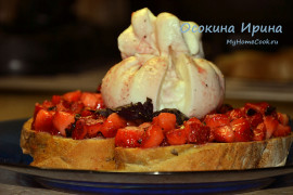 Бутерброды с клубникой и 