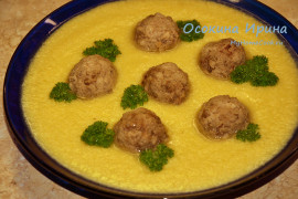Кабачковый суп-пюре с фрикадельками